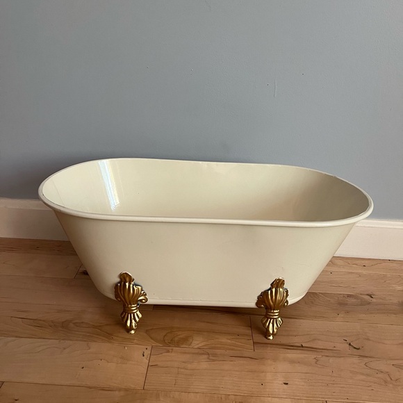 🛑SOLD🛑 Metal Tub - Picture 1 of 3